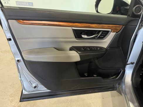 Used 2021 Honda CR-V Touring image 15