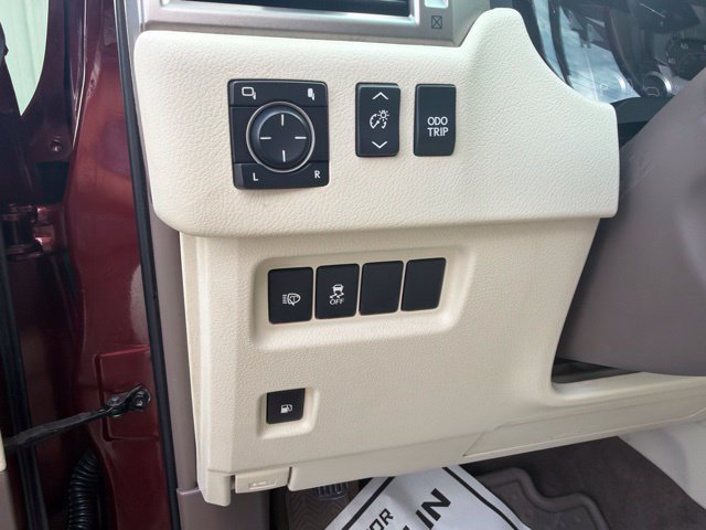 Used 2016 Lexus GX 460 w/ Premium Package AWD/4WD image 19