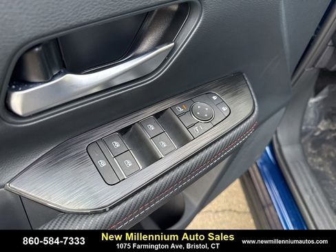 Used 2025 Nissan Kicks SR image 13