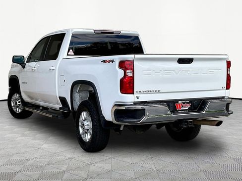 Used 2022 Chevrolet Silverado 2500 LT AWD/4WD image 4