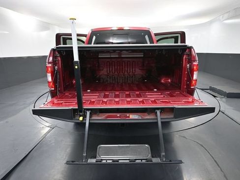 Used 2018 Ford F150 XLT w/ Equipment Group 302A Luxury AWD/4WD image 40