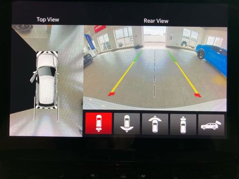 Used 2023 Jeep Grand Cherokee Limited w/ Luxury Tech Group II image 20