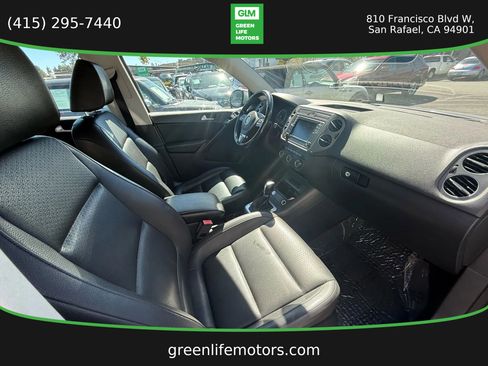 Used 2017 Volkswagen Tiguan S image 15