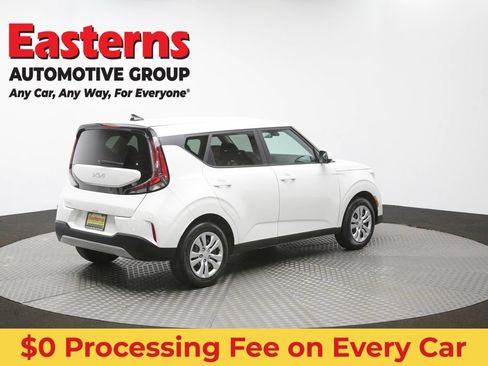 Used 2025 Kia Soul LX FWD image 41