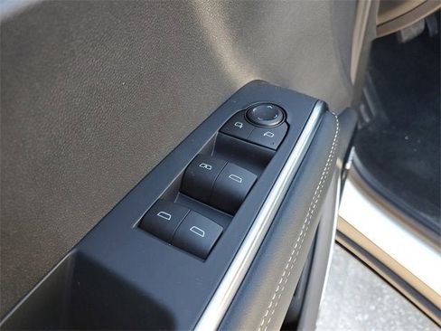 New 2026 GMC Acadia Elevation image 18