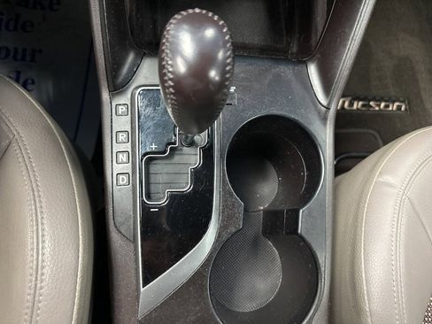 Used 2011 Hyundai Tucson GLS w/ Navigation Pkg 2 image 32