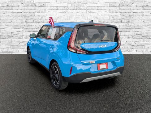 Used 2023 Kia Soul EX image 7