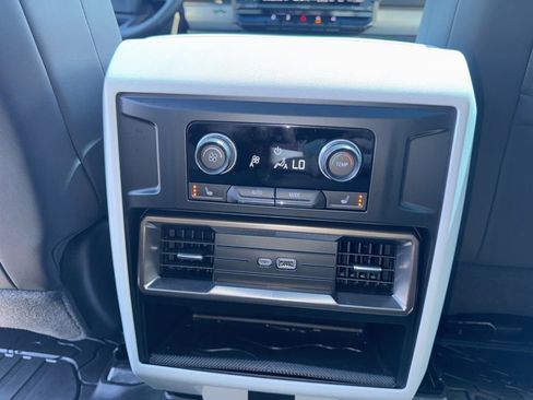 Used 2025 GMC Hummer EV 3X w/ LPO, Dark Essentials Package AWD/4WD image 13