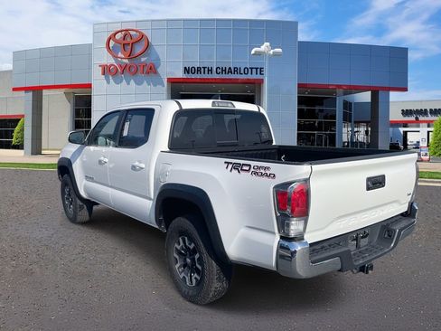Used 2023 Toyota Tacoma TRD Off-Road image 8