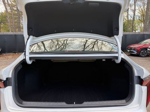 Used 2025 Kia K4 LXS image 24