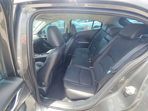 Used 2018 MAZDA MAZDA3 Grand Touring w/ Premium Equipment Package FWD image 10