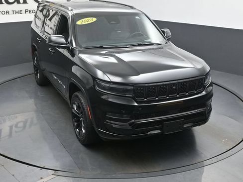 Used 2023 Jeep Grand Wagoneer Series II AWD/4WD image 50