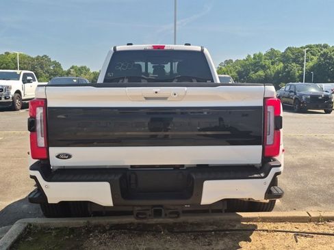 Certified 2025 Ford F350 Platinum AWD/4WD image 3