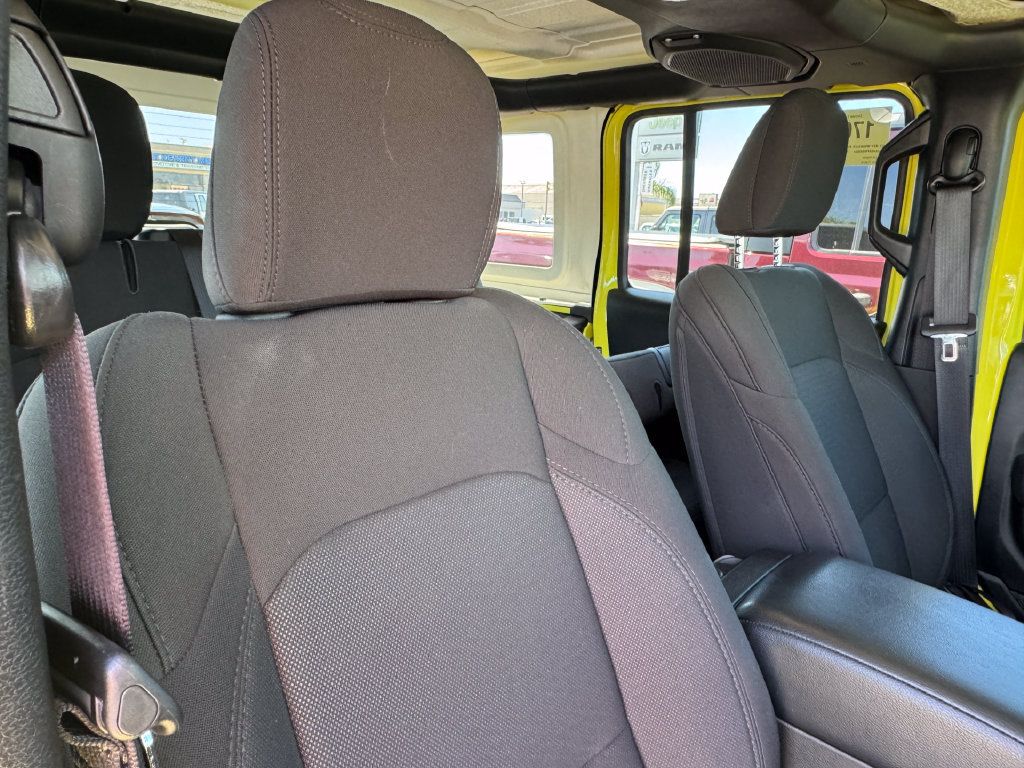 Used 2023 Jeep Wrangler Unlimited w/ Cold Weather Group AWD/4WD image 20