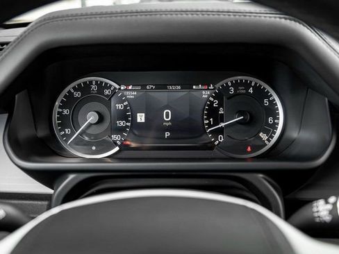 Used 2023 Land Rover Defender 90 X-Dynamic SE image 17