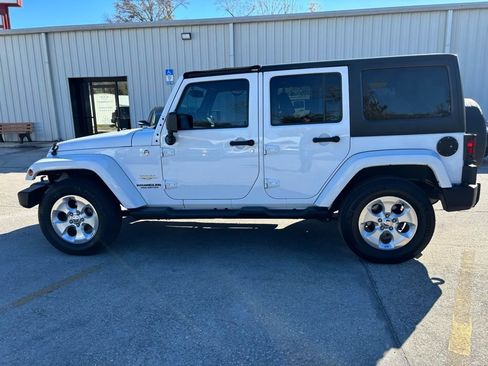 Used 2014 Jeep Wrangler Unlimited Sahara w/ Max Tow Package image 2