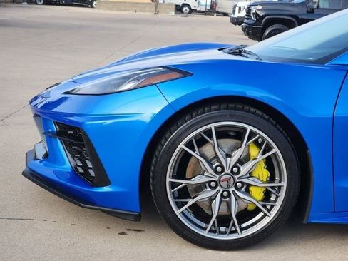 Used 2024 Chevrolet Corvette Stingray w/ Z51 Performance Package image 16