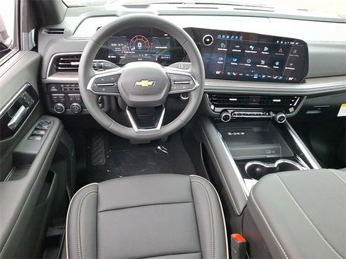 New 2026 Chevrolet Suburban Premier w/ Sun And Tow Package image 9