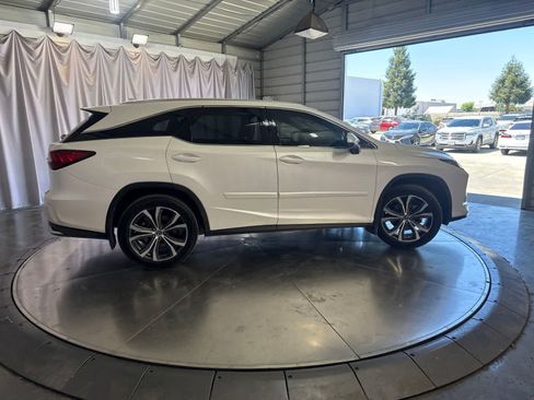 Used 2021 Lexus RX 350L FWD w/ Premium Package image 4