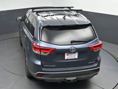 Used 2019 Toyota Highlander XLE image 36