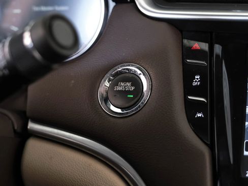 Used 2016 Cadillac XTS Premium FWD image 20