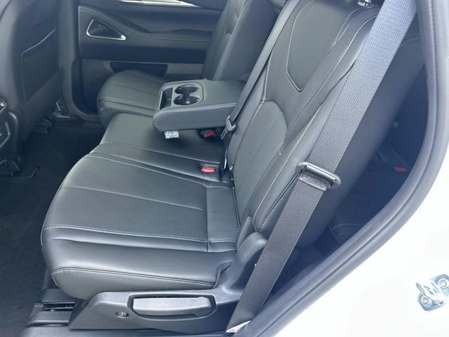 Certified 2027 INFINITI QX60 Luxe w/ Cargo Package AWD/4WD image 21