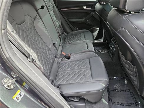 Used 2024 Audi SQ5 Premium Plus image 18