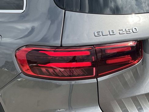 Certified 2025 Mercedes-Benz GLB 250 image 9