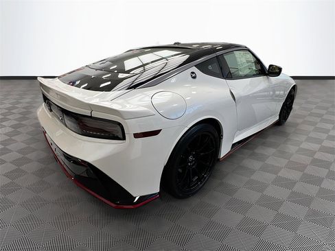 New 2025 Nissan Z NISMO w/ Floor Mat Package image 7