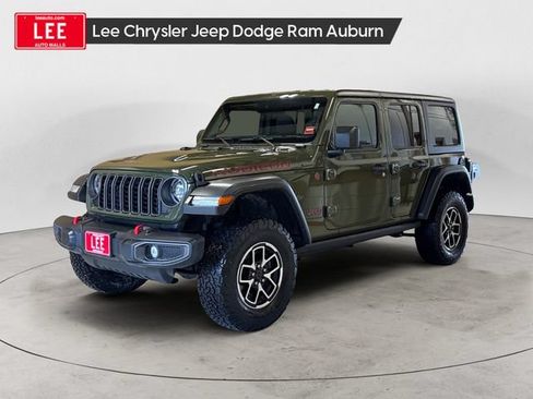 Used 2024 Jeep Wrangler Unlimited Rubicon w/ Convenience Group AWD/4WD image 1