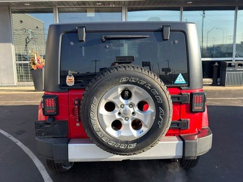 Used 2015 Jeep Wrangler Sahara w/ Dual Top Group image 4