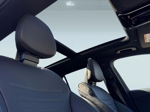 New 2026 Mercedes-Benz GLC 300 4MATIC image 13