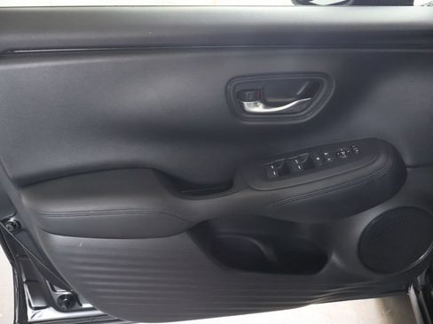 Used 2024 Honda HR-V LX image 15