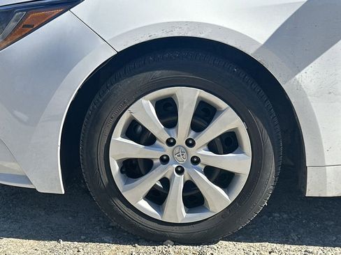 Used 2024 Toyota Corolla LE image 11