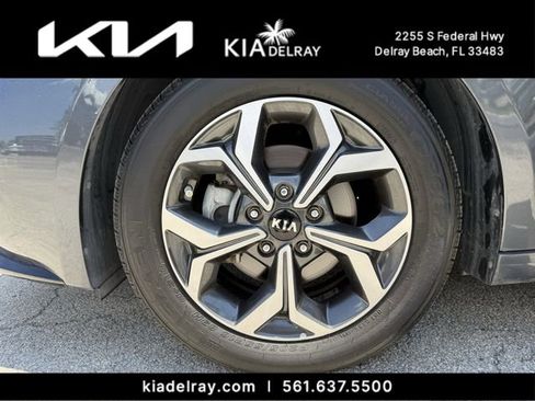 Used 2021 Kia Forte LXS FWD image 30
