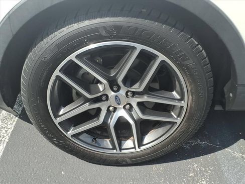 Used 2016 Ford Explorer Sport w/ Equipment Group 401A AWD/4WD image 16