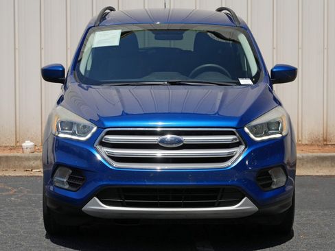 Used 2017 Ford Escape SE w/ Equipment Group 201A AWD/4WD image 38