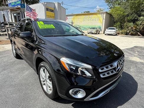 Used 2018 Mercedes-Benz GLA 250 4MATIC image 1
