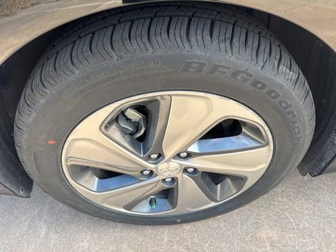 Used 2017 Hyundai Sonata Limited w/ Ultimate Package 02 image 34