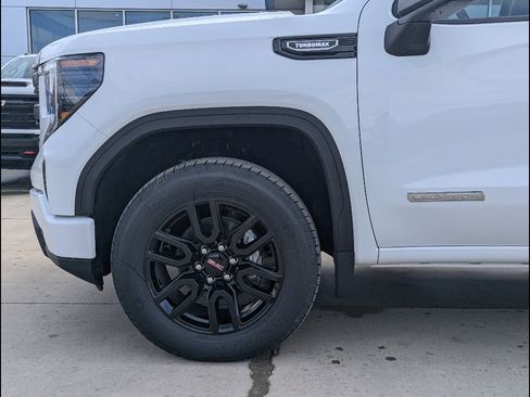 New 2026 GMC Sierra 1500 Elevation image 10
