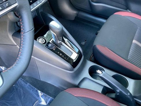 New 2025 Nissan Versa SR w/ Trunk Package image 8