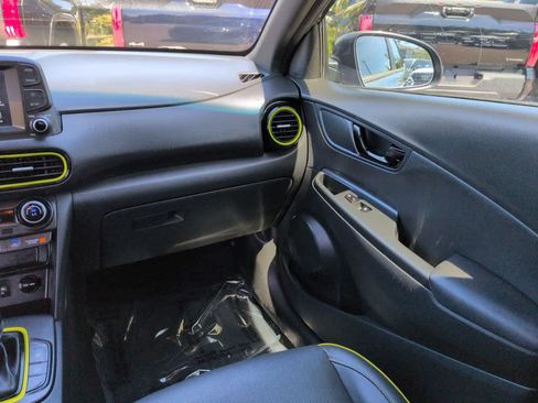 Used 2018 Hyundai Kona Limited FWD image 16