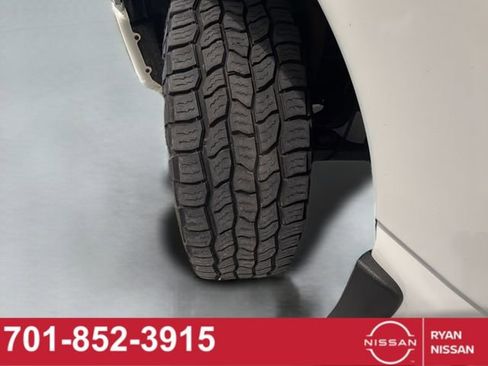 Certified 2019 Nissan Titan SL w/ Midnight Edition image 16