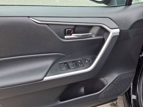 Used 2021 Toyota RAV4 XLE w/ XLE Grade Weather Package image 12