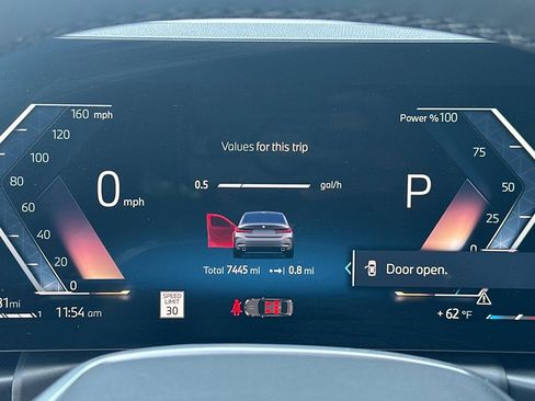 Used 2025 BMW 330i Sedan w/ Convenience Package image 34