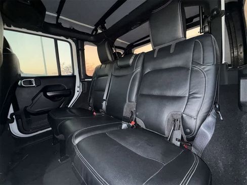 Used 2019 Jeep Wrangler Unlimited Sport S image 12