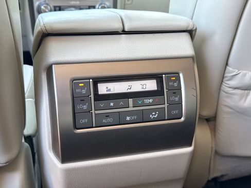 Used 2018 Lexus GX 460 Premium w/ Premium Package AWD/4WD image 23
