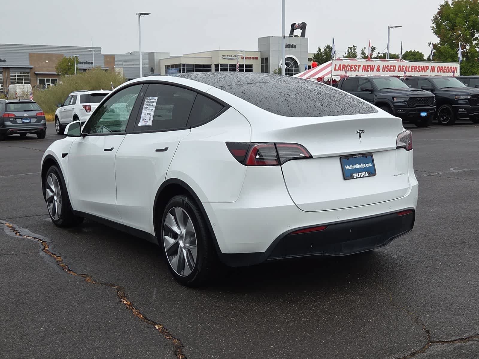 Used 2022 Tesla Model Y Long Range AWD/4WD image 12