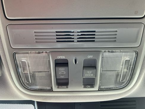 Used 2020 Honda CR-V EX image 19