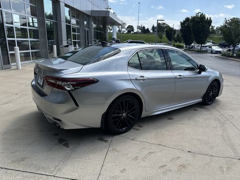 Used 2022 Toyota Camry XSE w/ Navigation Package FWD image 6
